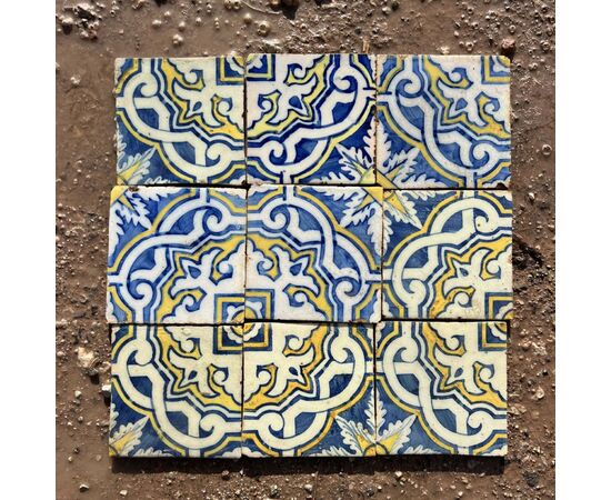 Azulejos azzurre e gialle