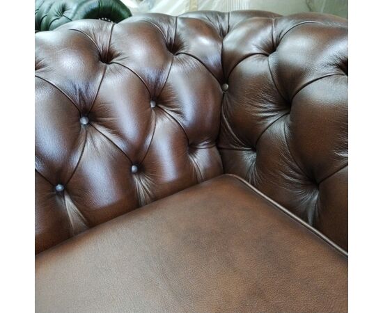 Poltrona chesterfield club inglese originale nuova in pelle marrone 