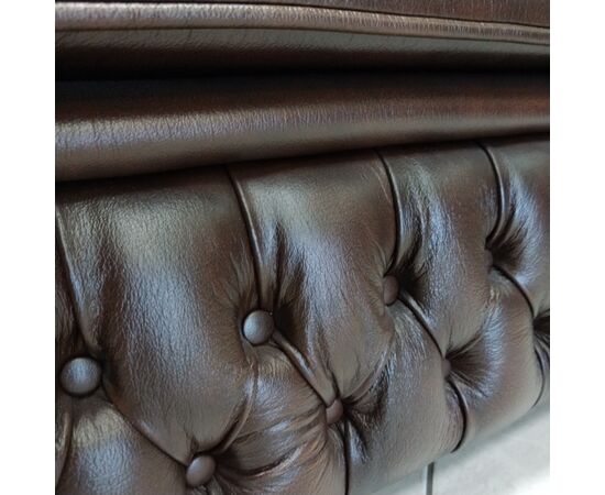 Poltrona chesterfield club inglese originale nuova in pelle marrone 