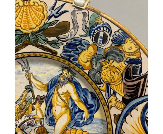 Antico grande piatto maiolica Napoli – Nettuno . Carlo Mollica cm 41 