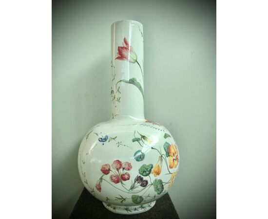 Large majolica vase with floral decoration Antonibon manufacture, Nove di Bassano.     