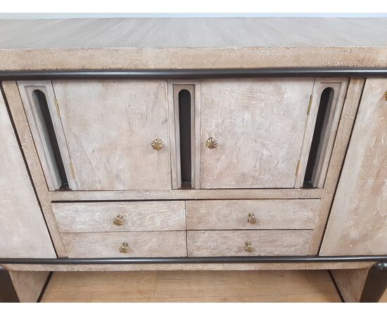 CREDENZA ART DECO ANNI 1930-40 CON FINITURA SPATOLATA EFFETTO PIETRA