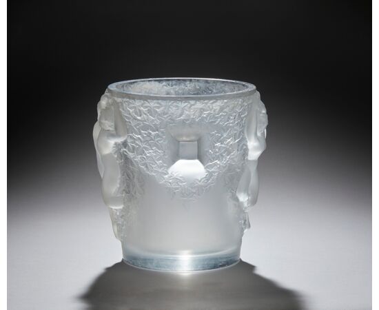 Marc Lalique (Parigi 1900-1977)  Ganimede, 1955  Vaso porta ghiaccio per champagne