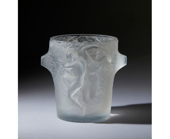 Marc Lalique (Parigi 1900-1977)  Ganimede, 1955  Vaso porta ghiaccio per champagne