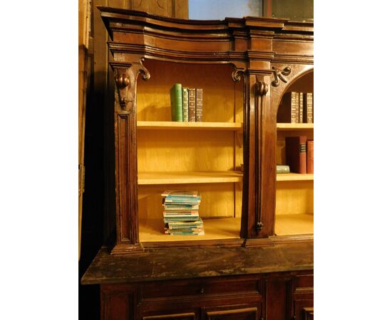 LIB152 - Libreria in legno di noce, misure cm L 251 x H 212 x P 63  