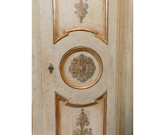  PTS856 - N. 3 Porte in legno laccato, epoca '900, mis. 120 x H 245 