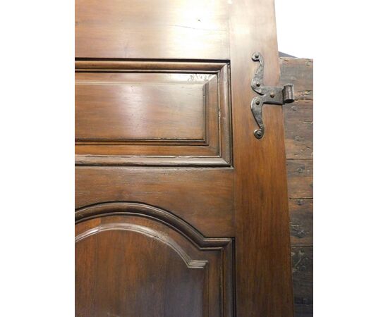 PTL678 - Porta in legno di noce, mis. cm L 75 x H 199 