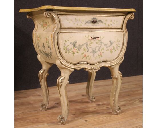 Pair of Venetian bedside tables in lacquered wood