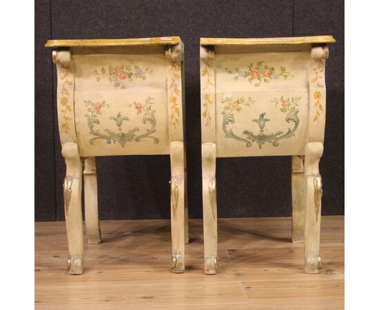 Pair of Venetian bedside tables in lacquered wood