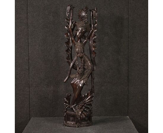 Indonesian sculpture Dancer from the 20th century