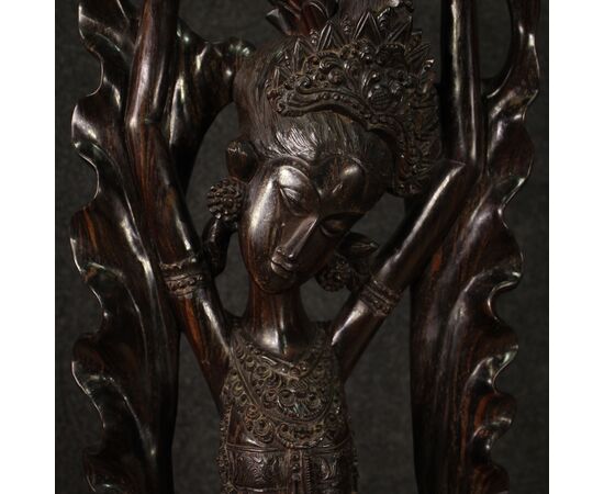 Indonesian sculpture Dancer from the 20th century