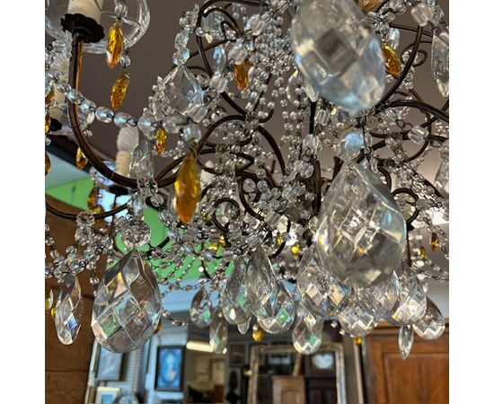 Antico  e bellissimo Lampadario Chandelier  in cristalli 10 Luci a più Livelli . Mis diametro cm 70  h cm 80 