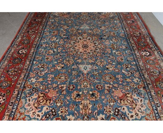 Sontuoso tappeto Persiano Isfahan  lana extra fine . metà XX sec. 210 x 55 . 