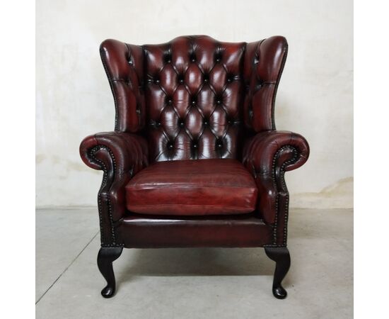 Poltrona inglese chesterfield modello bergere originale vintage in pelle rosso bordeaux anticato 