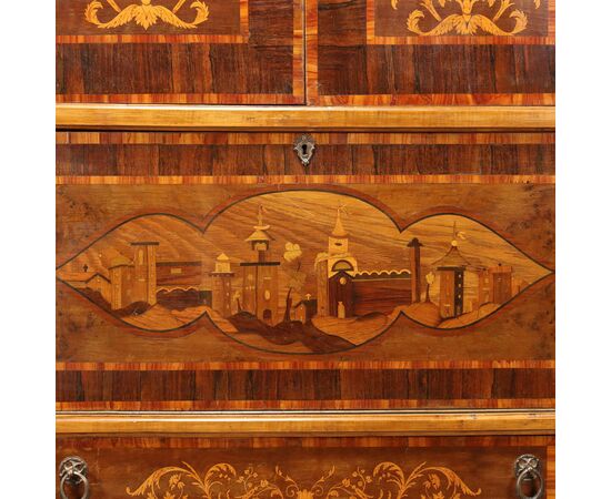 Credenza Intarsiata in Stile Neoclassico Italia Metà XX Secolo