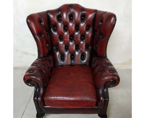 Poltrona inglese chesterfield modello bergere originale vintage in pelle rosso bordeaux anticato 