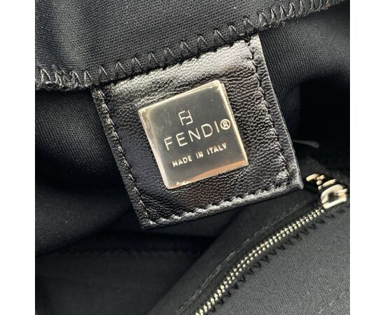 FENDI Borsa a Tracolla in Tela Col. Nero Baguette M