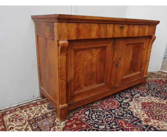 CREDENZA A DUE PORTE E TRE CASSETTI CON LASTRONATURA IN NOCE STILE IMPERO EPOCA 800 cm L 146xP59xH95