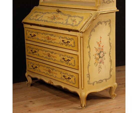 Venetian trumeau in lacquered and gilded wood from the 20th century