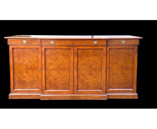 Credenza lastronata in radica di olmo.