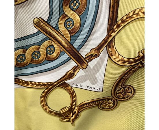 HERMES Foulard Vintage in Seta Col. Giallo Brides de Cour