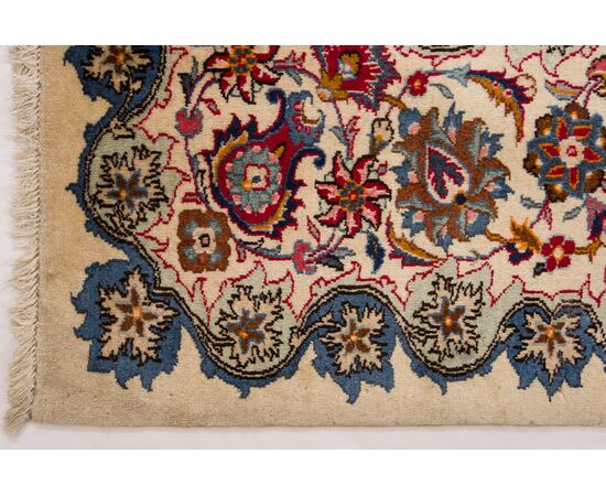 Persian carpet KASHAN, Pahlavi era manufacture     