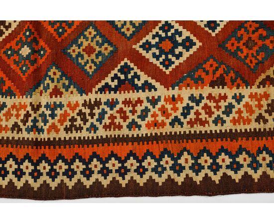 Ancient Kilim Kaskai or GASHGAI collectible     