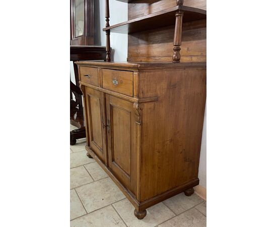 Credenza laccata con alzata ‘800