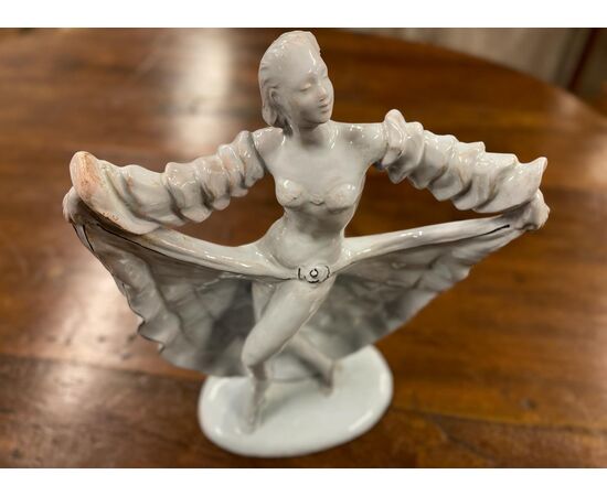 Ceramica Zaccagnini, ballerina