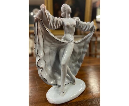 Ceramica Zaccagnini, ballerina