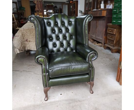 Divani e poltrone chesterfield inglesi originali 