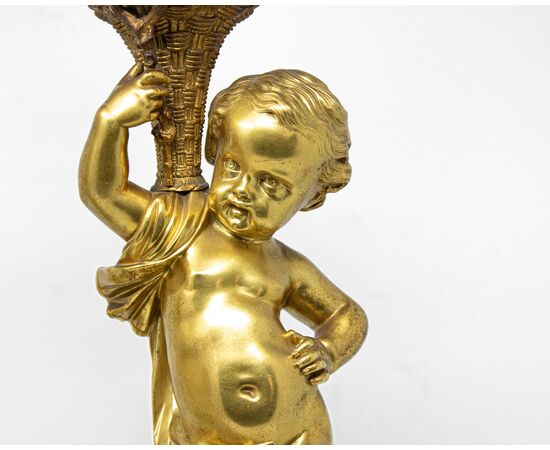 XIX secolo, coppia di putti reggicero