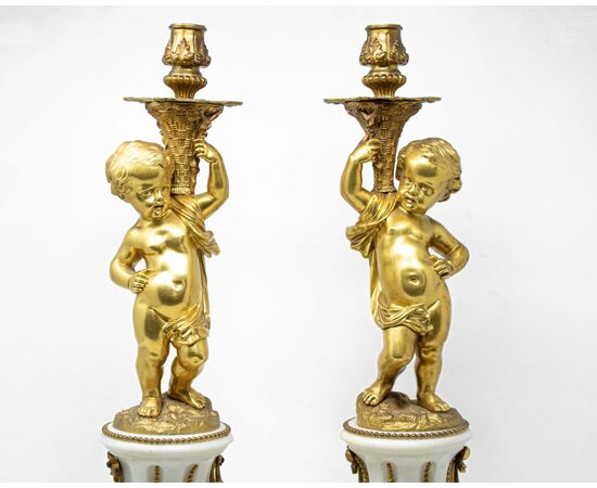 XIX secolo, coppia di putti reggicero