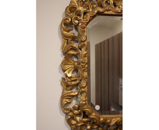 Antica stupenda specchiera francese del 1800 stile Luigi XIV in legno dorato foglia oro