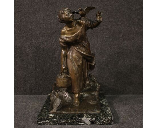 Scultura italiana in bronzo Contadinella del XX secolo