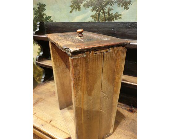 Rustic sideboard of the nineteenth century from the Cortina d&#39;Ampezzo area     