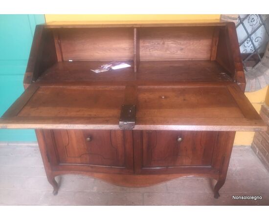 Sideboard Sideboard Louis XV in Parmigiana walnut     