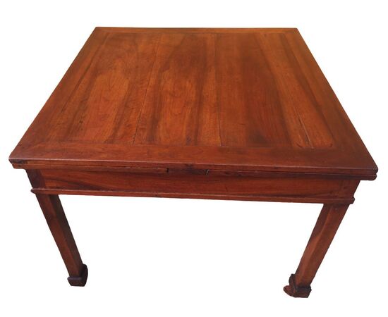 Emilian Empire extendable pull table in walnut     