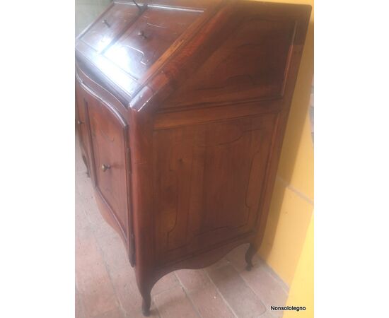 Sideboard Sideboard Louis XV in Parmigiana walnut     