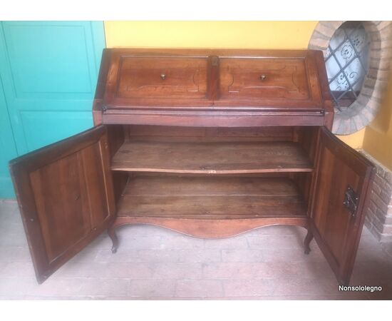 Sideboard Sideboard Louis XV in Parmigiana walnut     