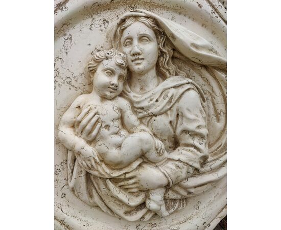 Medaglione ottagonale in marmo Biancone di Asiago - Madonna col bambino - 73 x 73 cm - Venezia