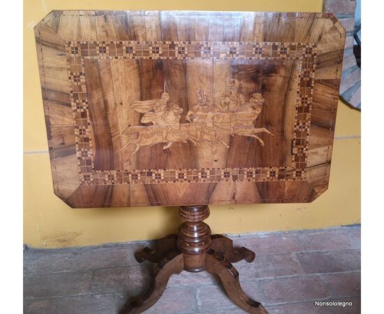 Particular and precious Rolo inlaid rectangular table     