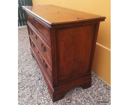 Canterano chest of drawers with Emiliano flap inlaid     