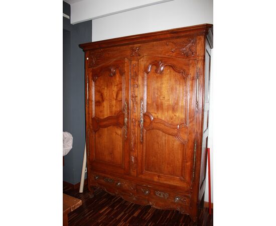 Armadio Bretone francese di fine 1700 in legno di rovere