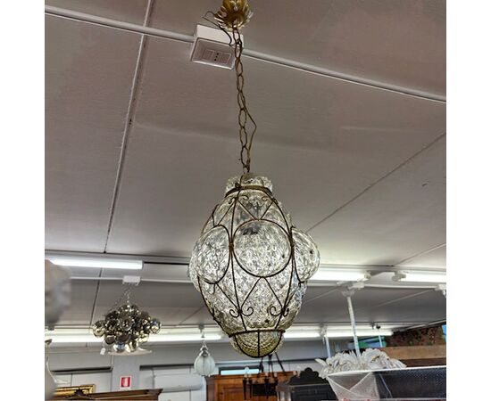 Lampadario Lanterna Liberty 1930 in vetro giallo e ferro battuto. Mis 35 + 45 