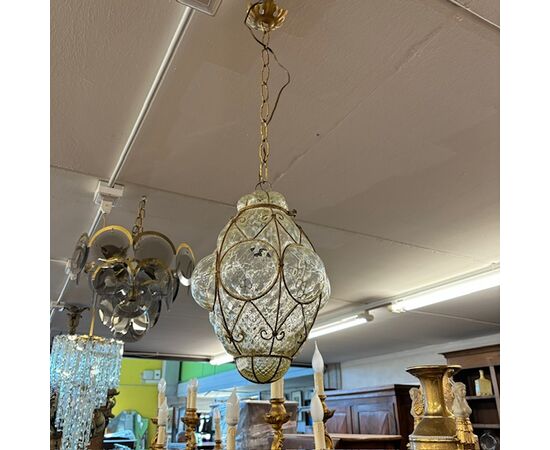 Lampadario Lanterna Liberty 1930 in vetro giallo e ferro battuto. Mis 35 + 45 