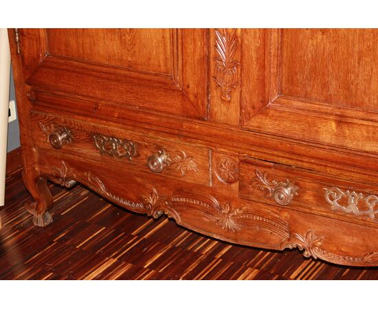 Armadio Bretone francese di fine 1700 in legno di rovere