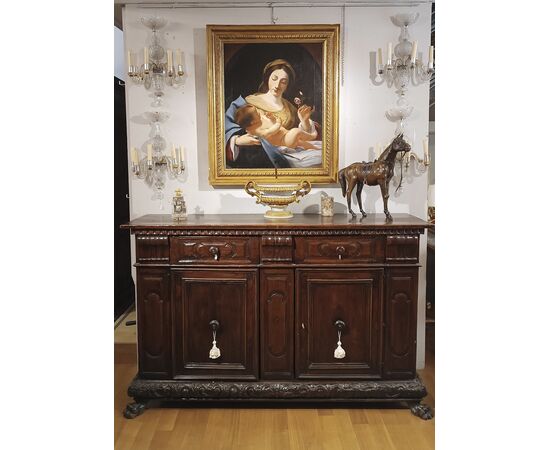 CREDENZA IN NOCE LOMBARDA XVII SECOLO 