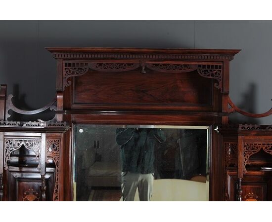 Cabinet credenza doppiocorpo in legno di palissandro con intarsi stile Vittoriano del 1800