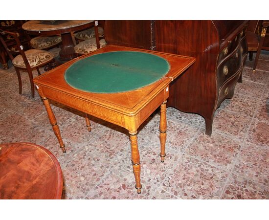 Tavolino da gioco stile Sheraton del 1800 in legno di acero